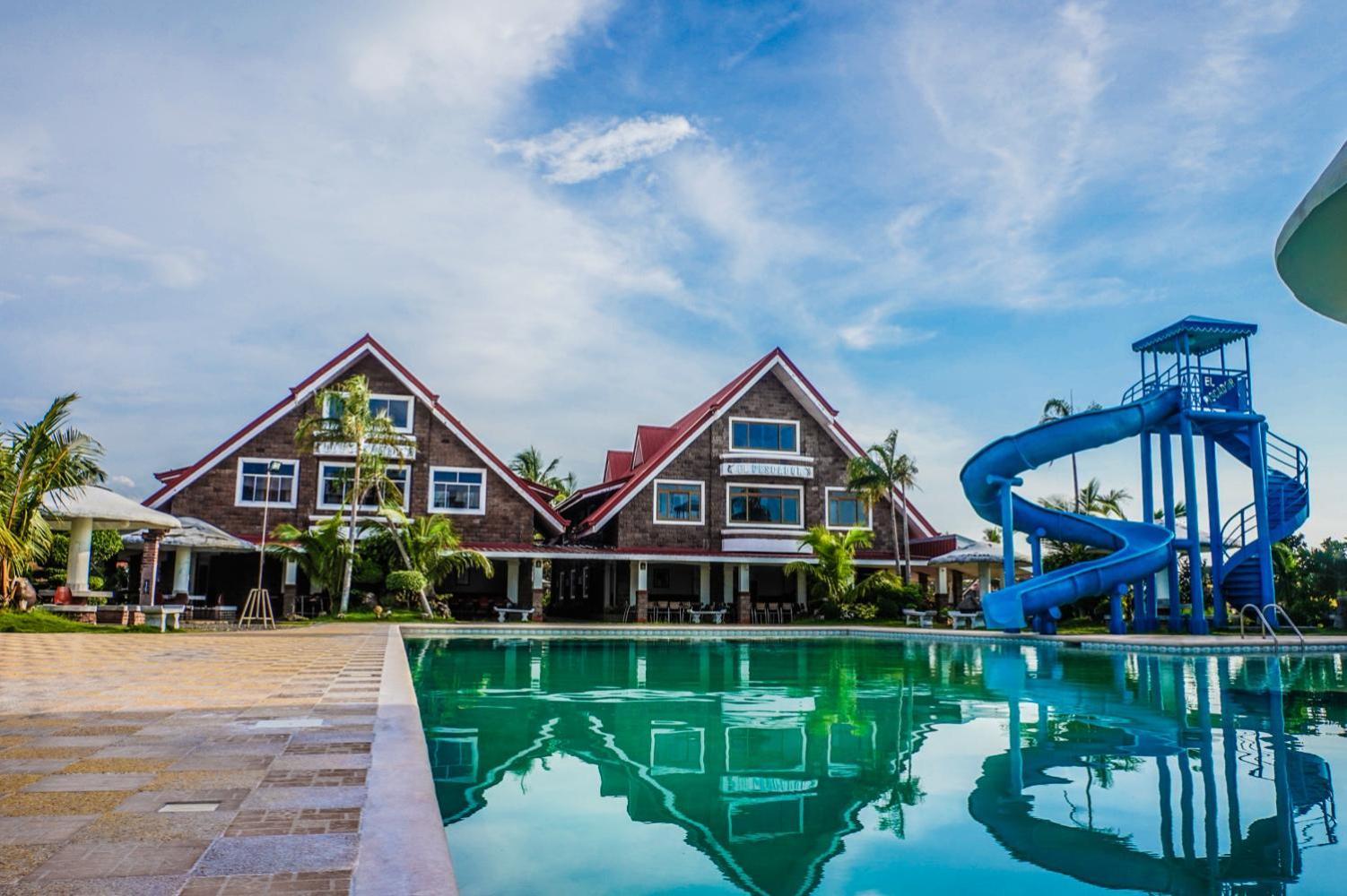 El Pescador Resort Hotel Bolinao Esterno foto